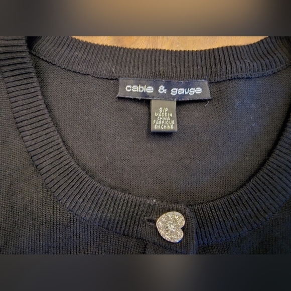 Black vest - Picture 2 of 3